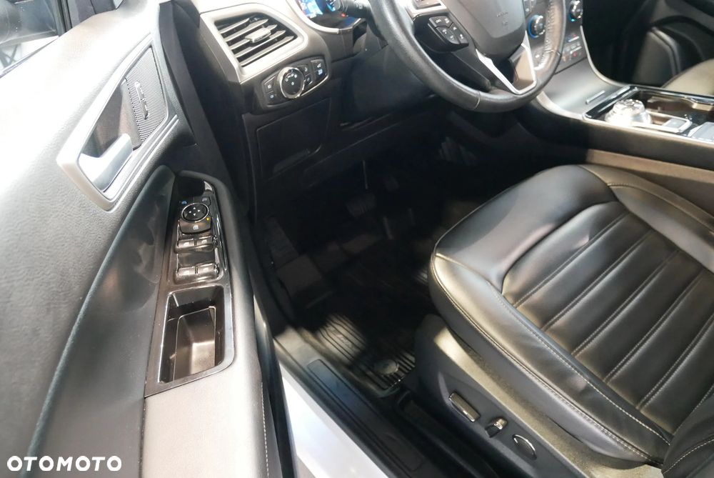 Ford Edge - 22