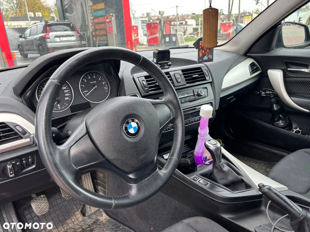 BMW Seria 1 - 10