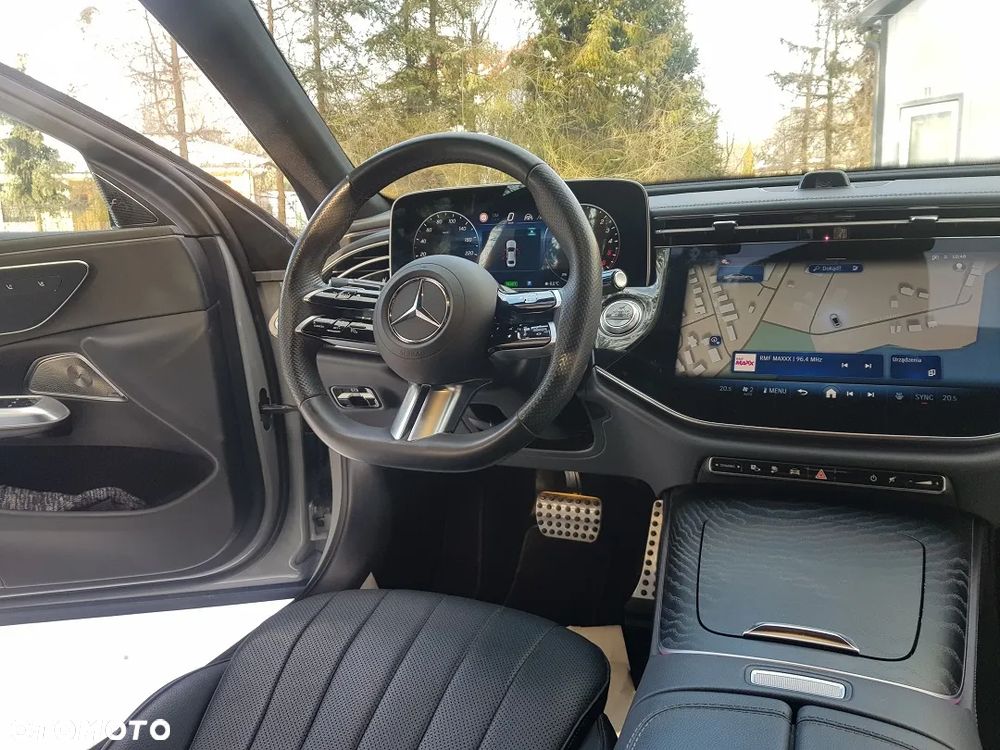 Mercedes-Benz Klasa E 300 de PHEV 4-Matic AMG 9G-Tronic - 6