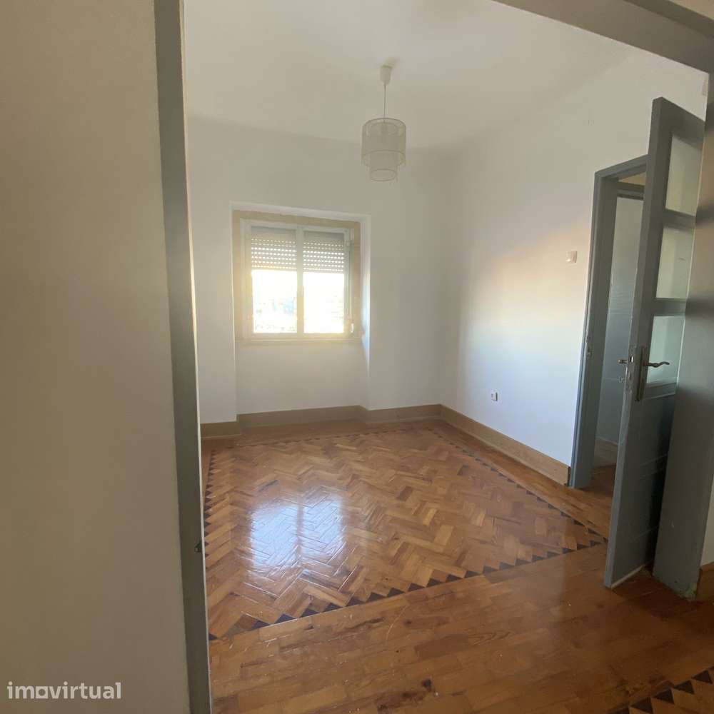 Apartamento T2+Sotão - Cacilhas - 10min do Barco e 5min do Metro - Grande imagem: 5/10
