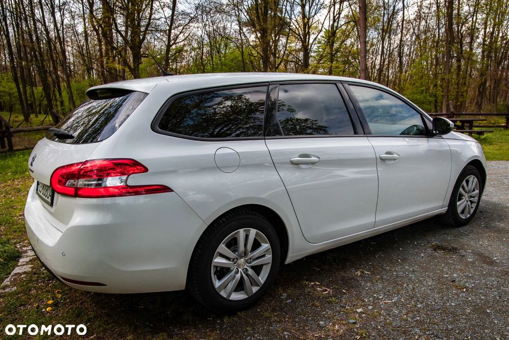 Peugeot 308 BlueHDi 120 EAT6 Stop & Start Active - 4