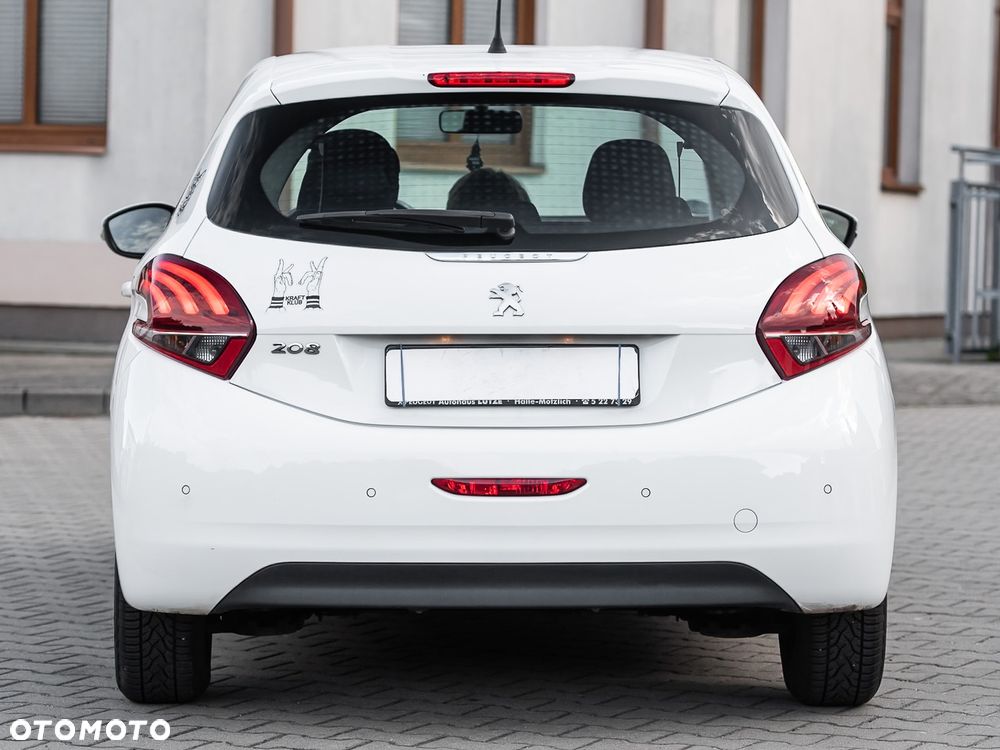Peugeot 208 - 9