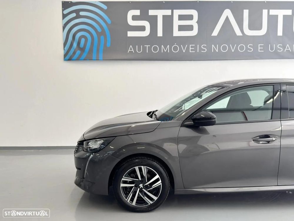 Peugeot 208 - 17
