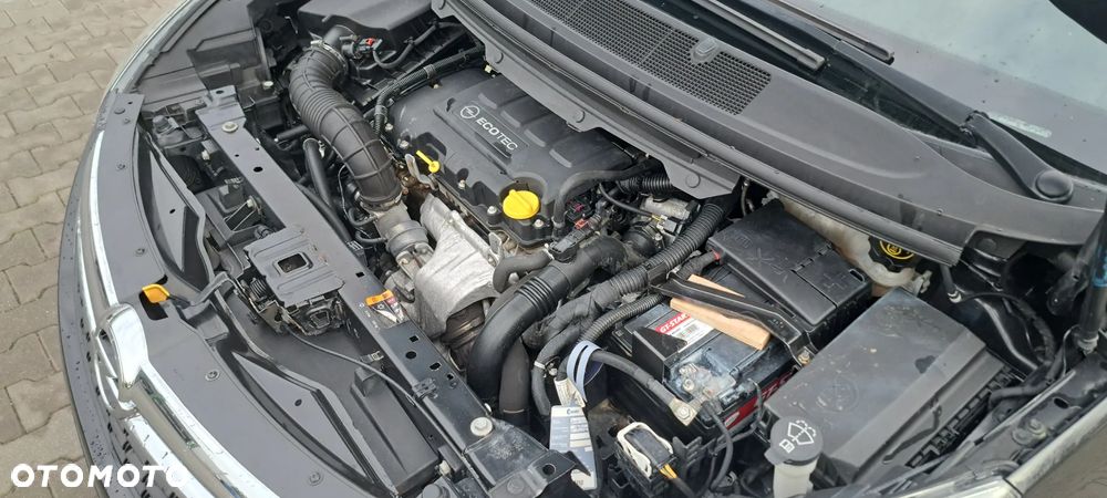 Opel Zafira - 35