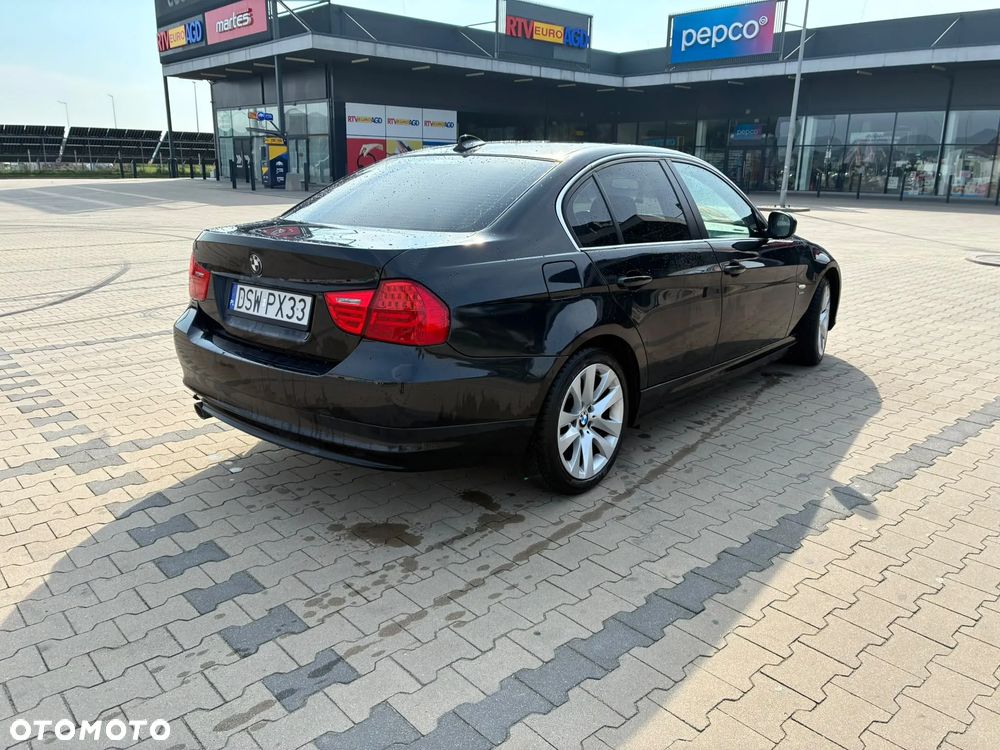 BMW Seria 3 320d xDrive - 3