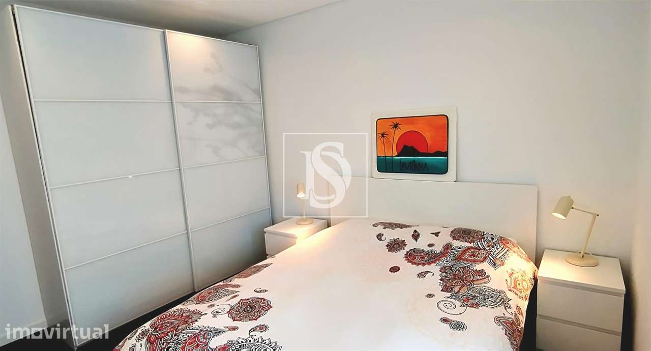 Andar Moradia, T2, Totalmente Renovado, junto à Praia - Grande imagem: 5/33