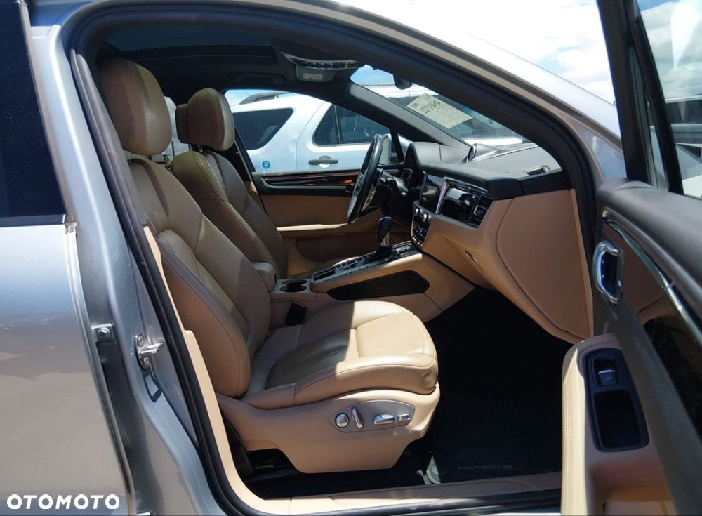 Porsche Macan - 9