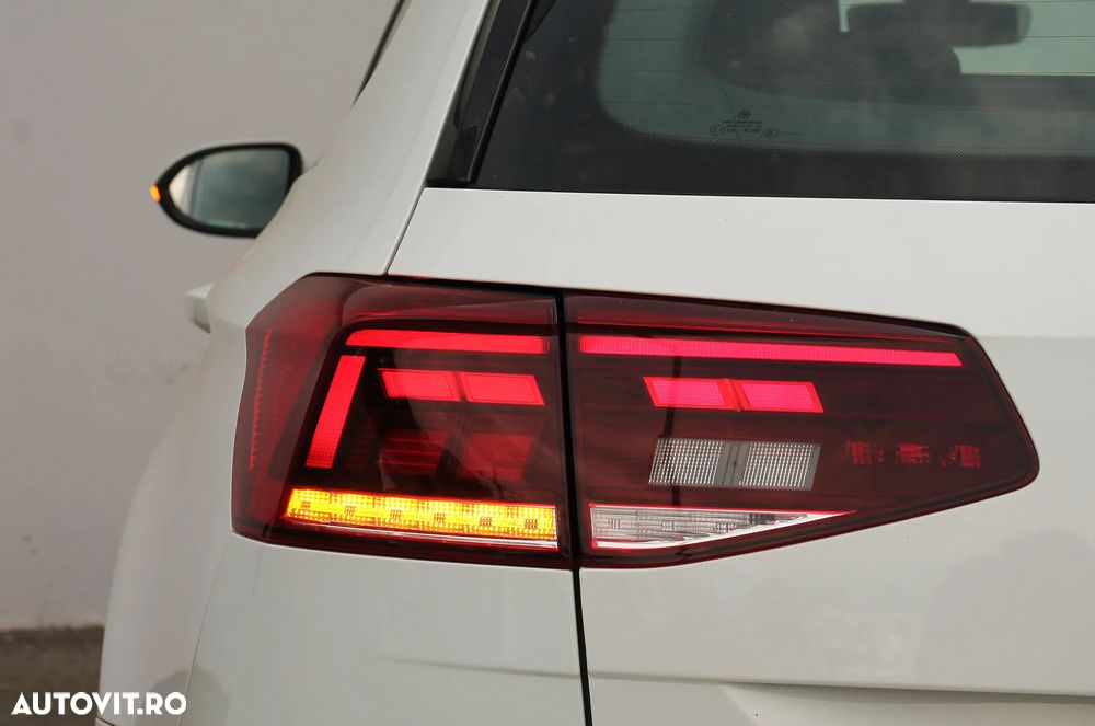 VOLKSWAGEN Passat 2022 — imagine 18