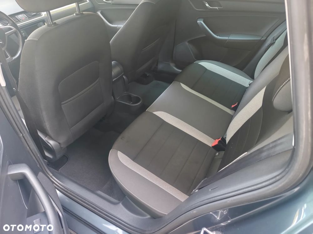 Skoda RAPID - 9