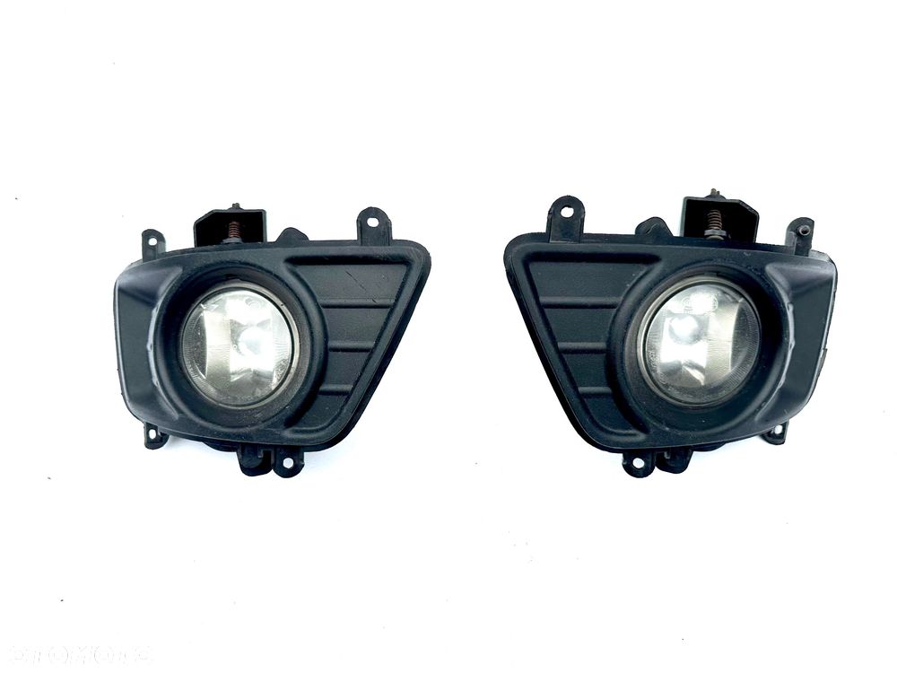 KIA CARENS 3 III UN 2006 - 2012 HALOGENY HALOGEN ZAŚLEPKA L + R ORYGINAŁ OE - 2