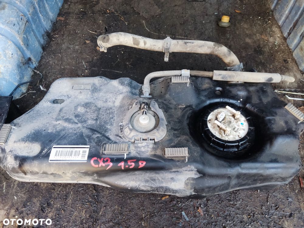MAZDA CX-3 1.5 Diesel ZBIORNIK PALIWA BAK POMPA - 1