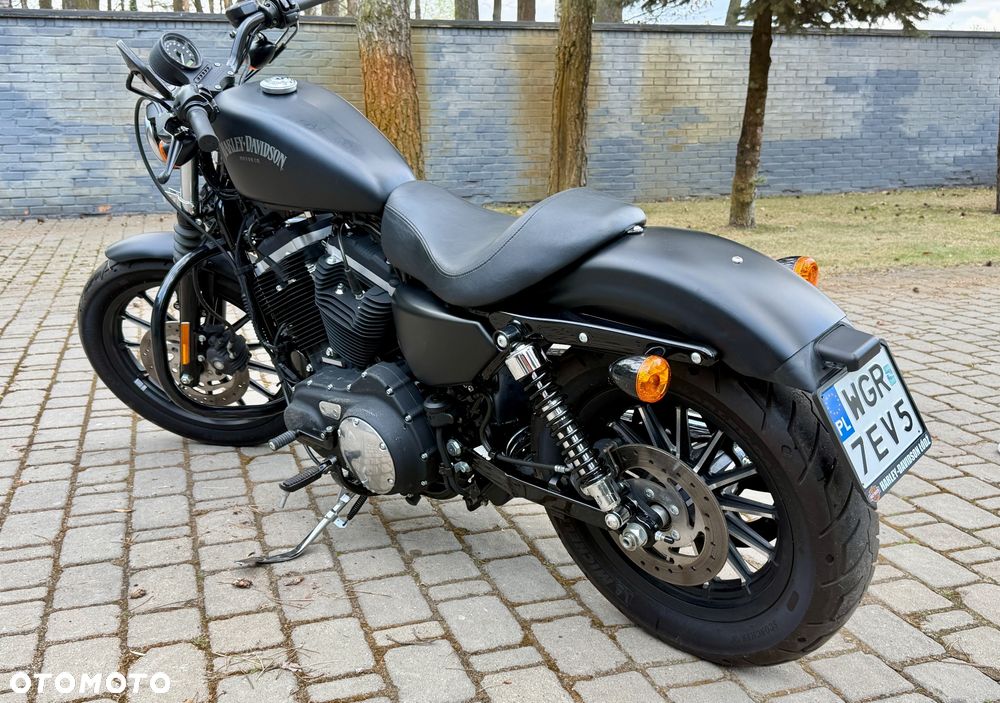 Harley-Davidson Sportster Iron 883 - 4