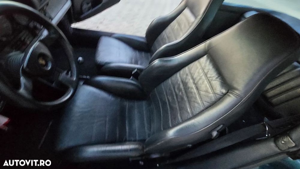Porsche 911 - 16