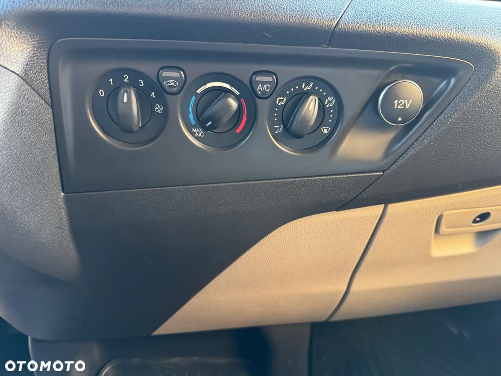 Ford Transit Custom - 16