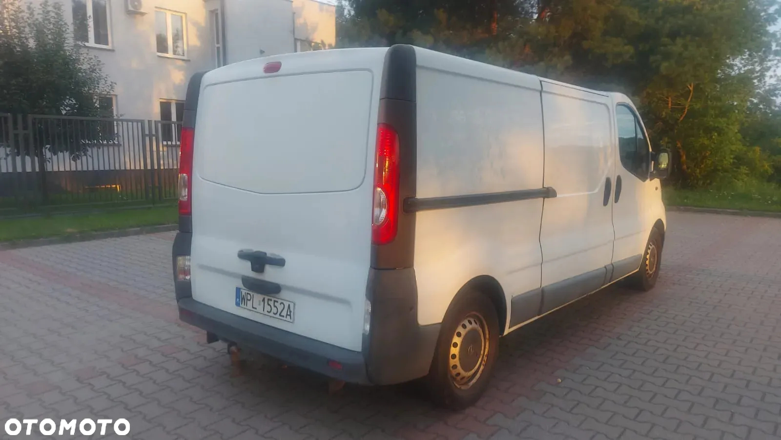 Opel Vivaro - 8