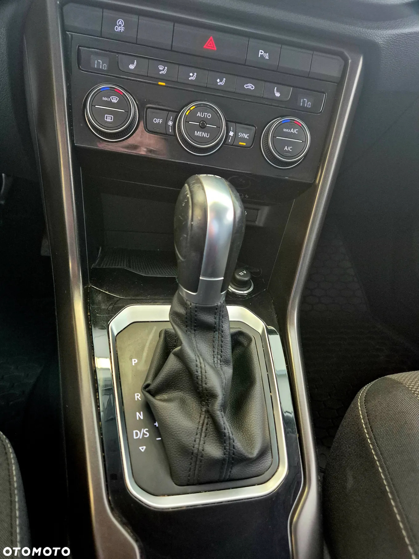 Volkswagen T-Roc 1.5 TSI ACT Advance DSG - 23