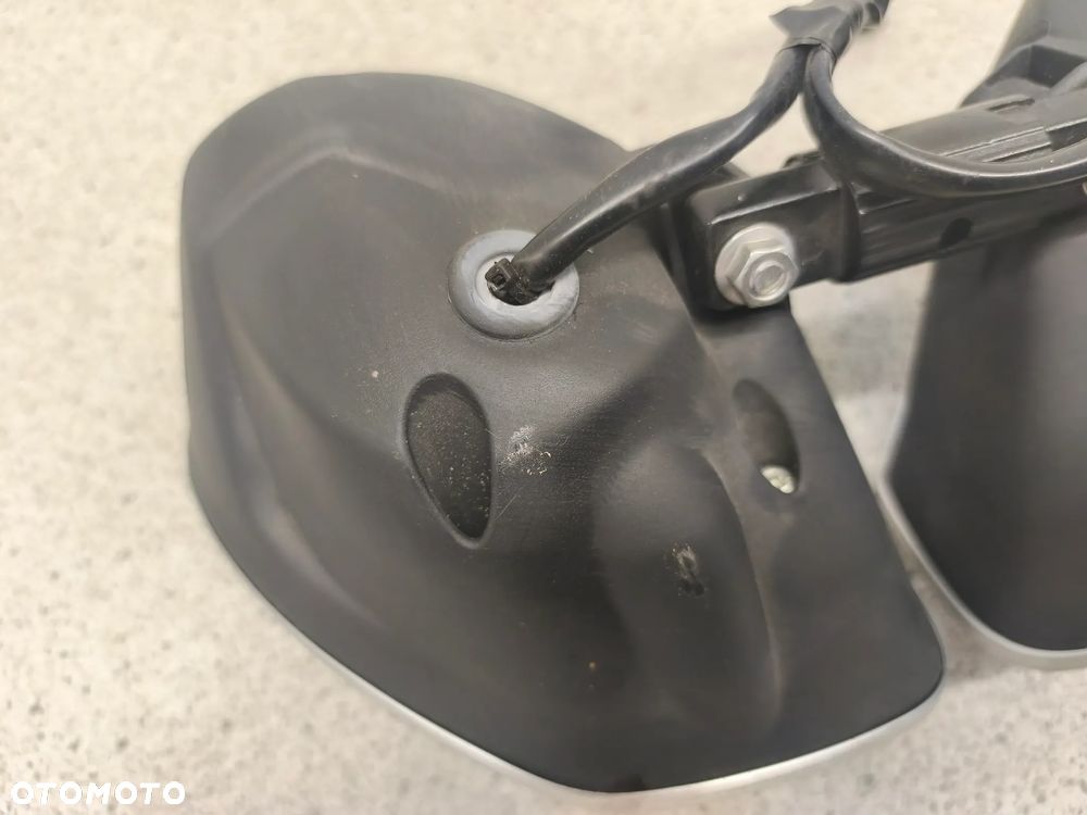 Lampa przód, przednia, reflektor Triumph Street Triple 675 - 16