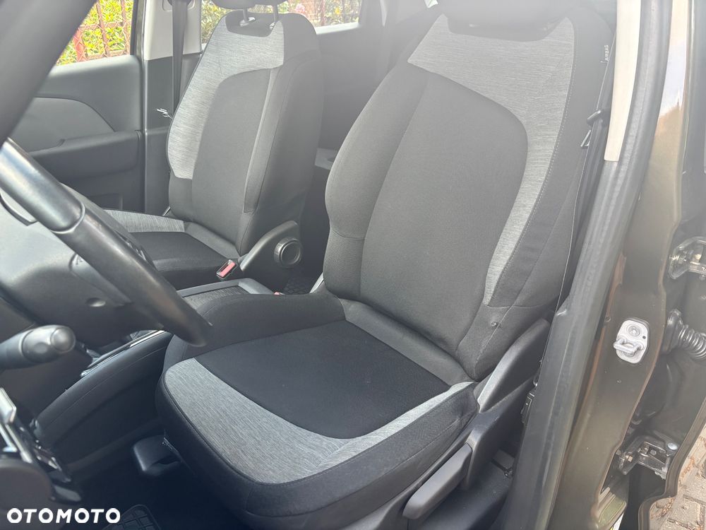 Citroën C4 Picasso 1.6 e-HDi Attraction - 12