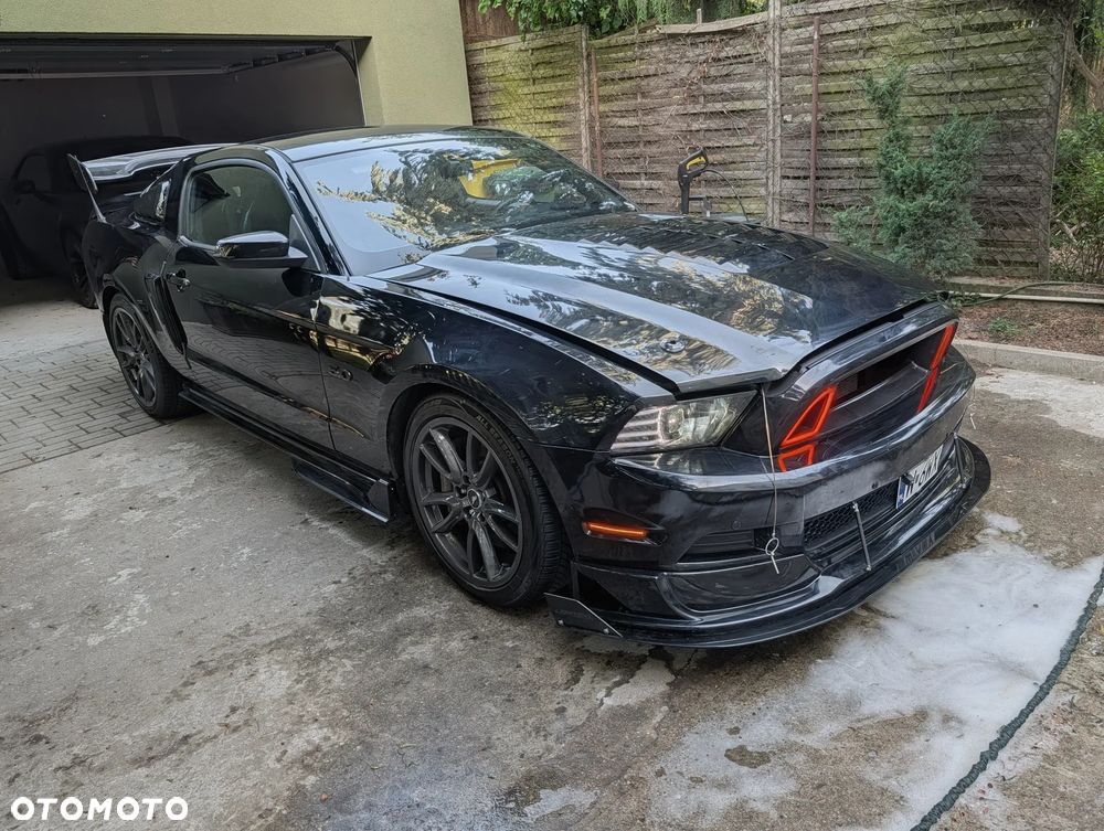 Ford Mustang 5.0 V8 GT Premium - 5