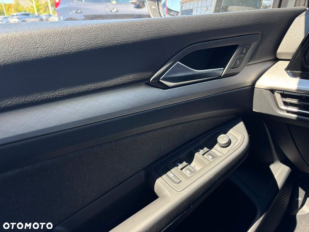 Volkswagen Golf 1.5 TSI EVO Life - 36
