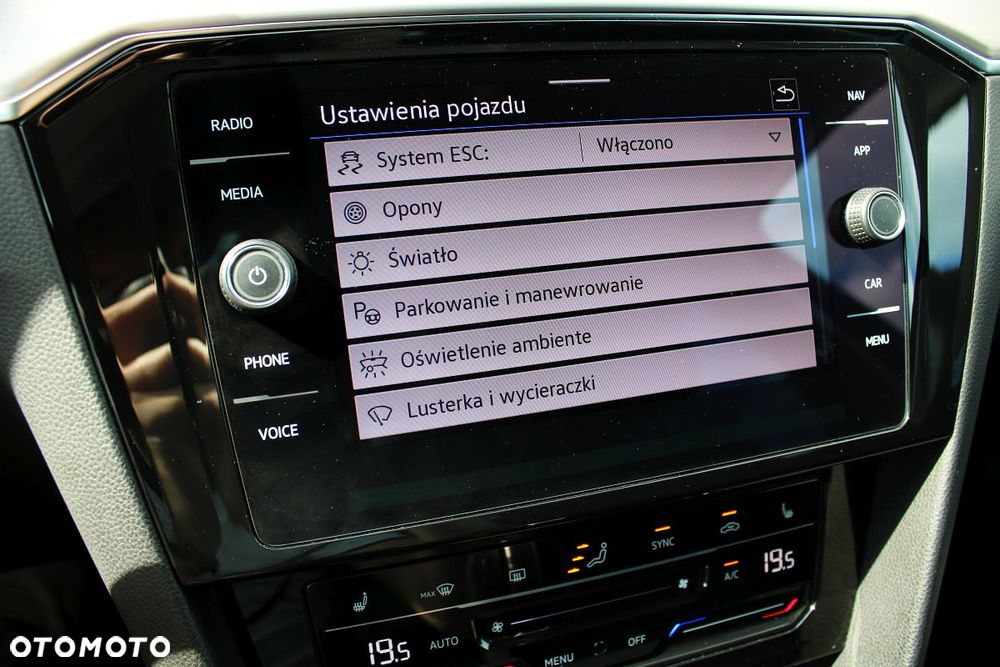 Volkswagen Passat 2.0 TSI Elegance DSG - 14