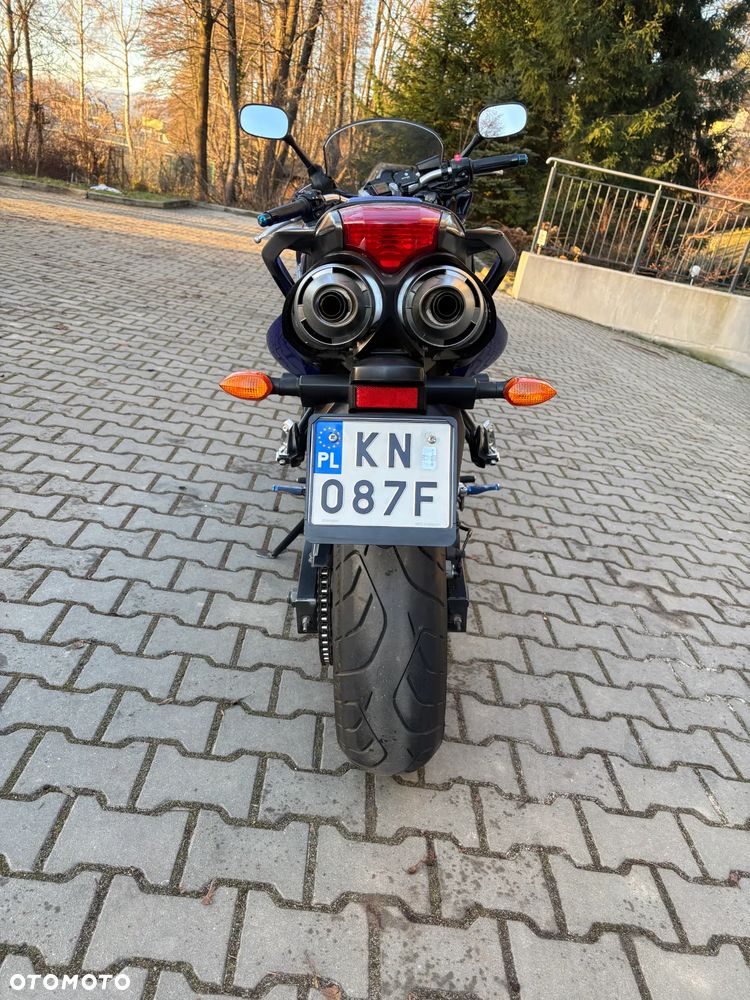 Yamaha FZ6 - 6