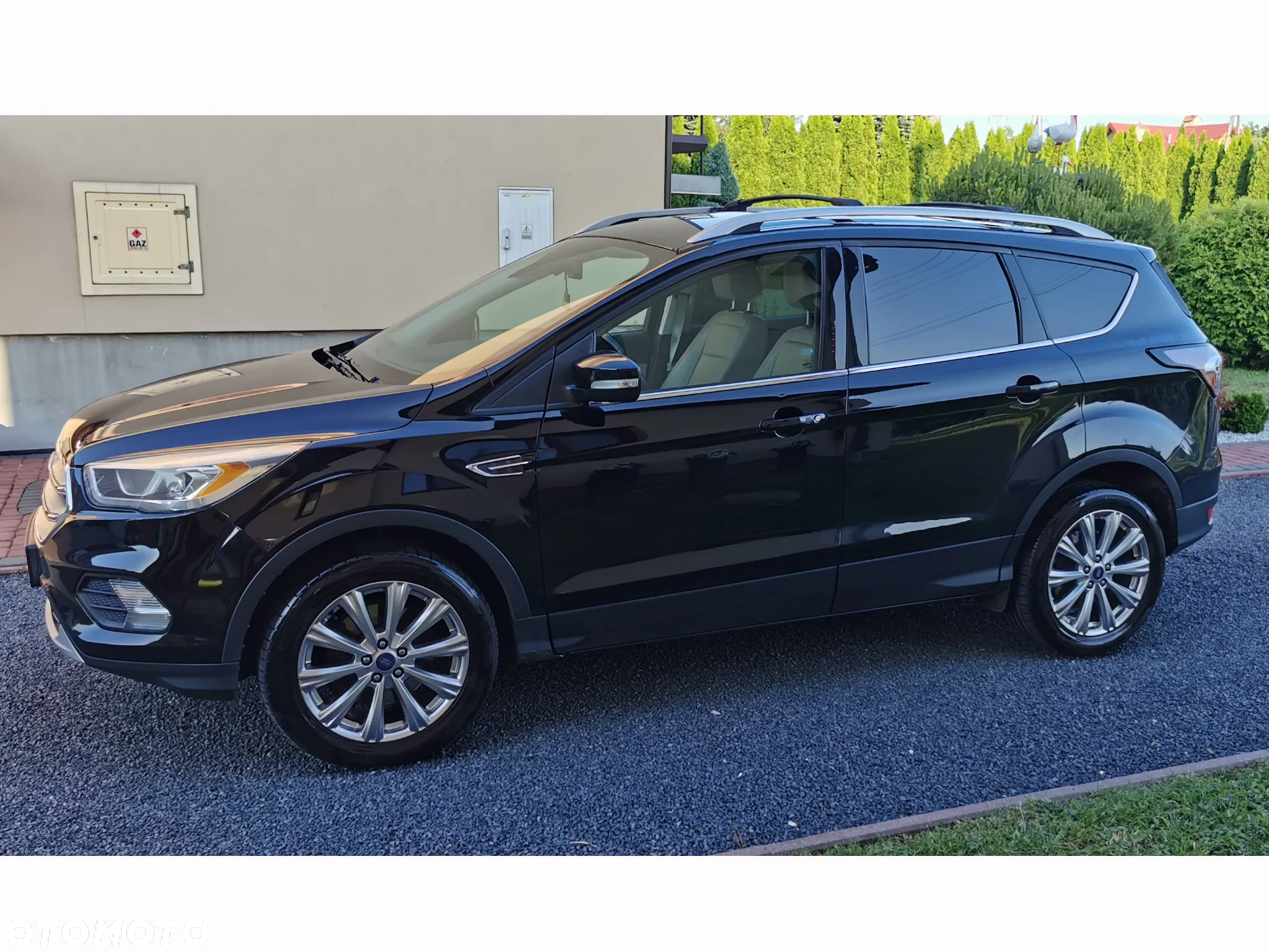 Ford Escape 2.0 EcoBoost AWD Titanium - 3