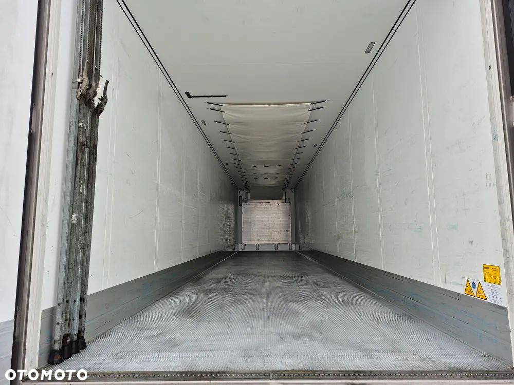 Schmitz Cargobull V7 SKO24 Thermo King Advancer A400 - 12