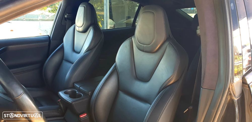 Tesla Model X Long Range - 13