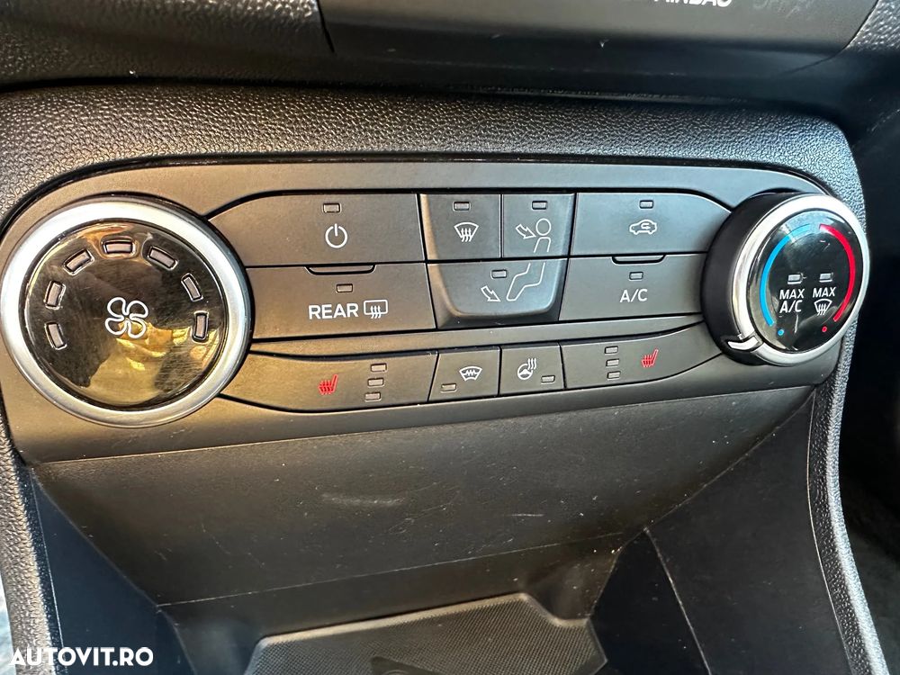 Ford Fiesta - 12