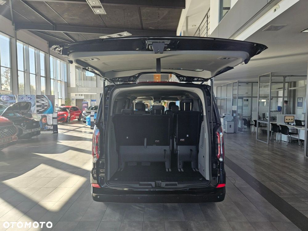 Ford Tourneo Titanium X FWD - 7