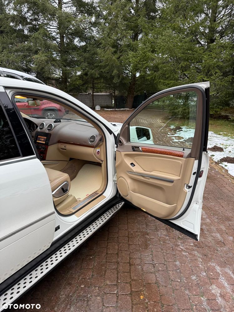 Mercedes-Benz GL 320 CDI 4Matic 7G-TRONIC - 15