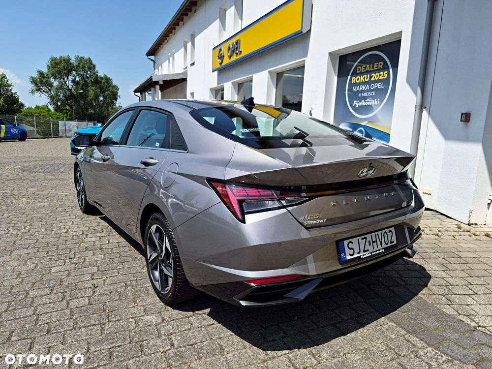 Hyundai Elantra 1.6 Smart - 4
