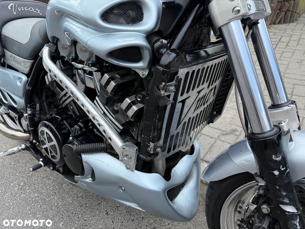 Yamaha V-MAX - 30