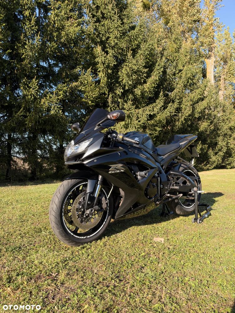 Suzuki GSX-R - 40