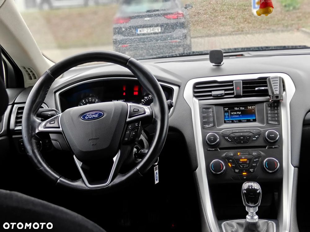 Ford Mondeo - 12