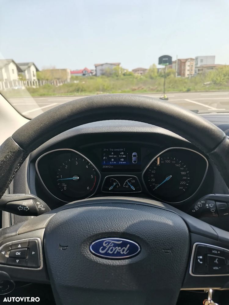 Ford Focus - 7