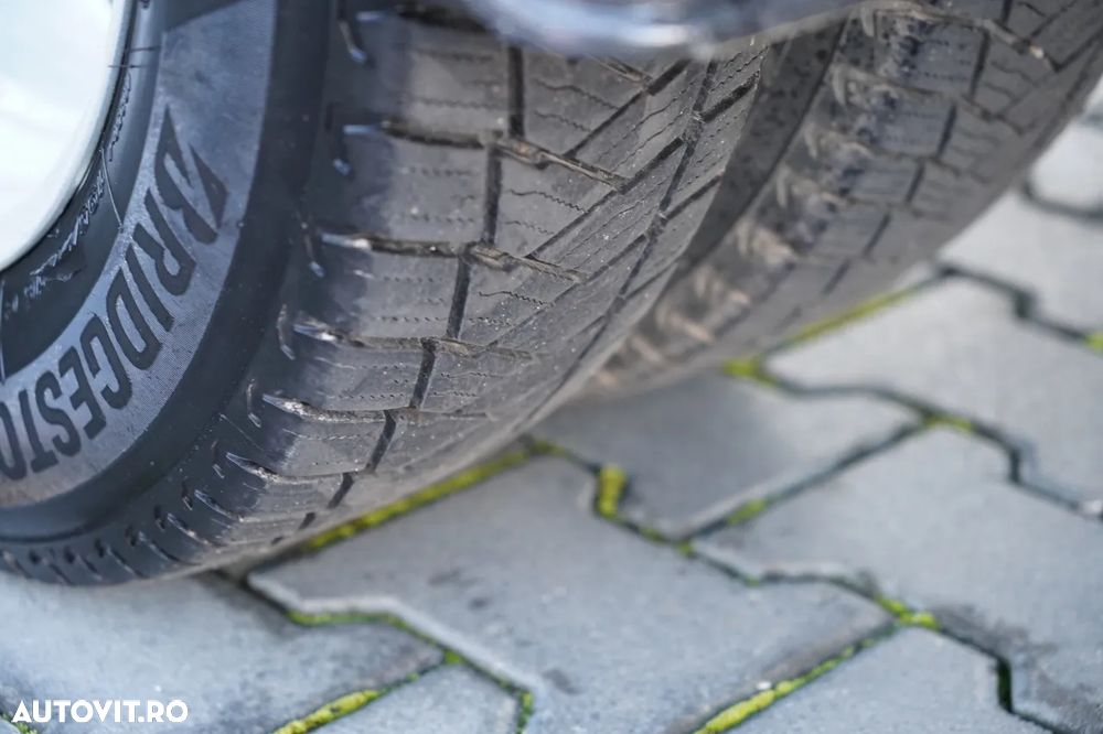 Iveco DAILY 35C11 / BASCULATOR / CU TRACȚIE MÂNĂ / DOUĂ TRACȚII / MANUAL / 7 LOCURI / IMPORTAT - 23