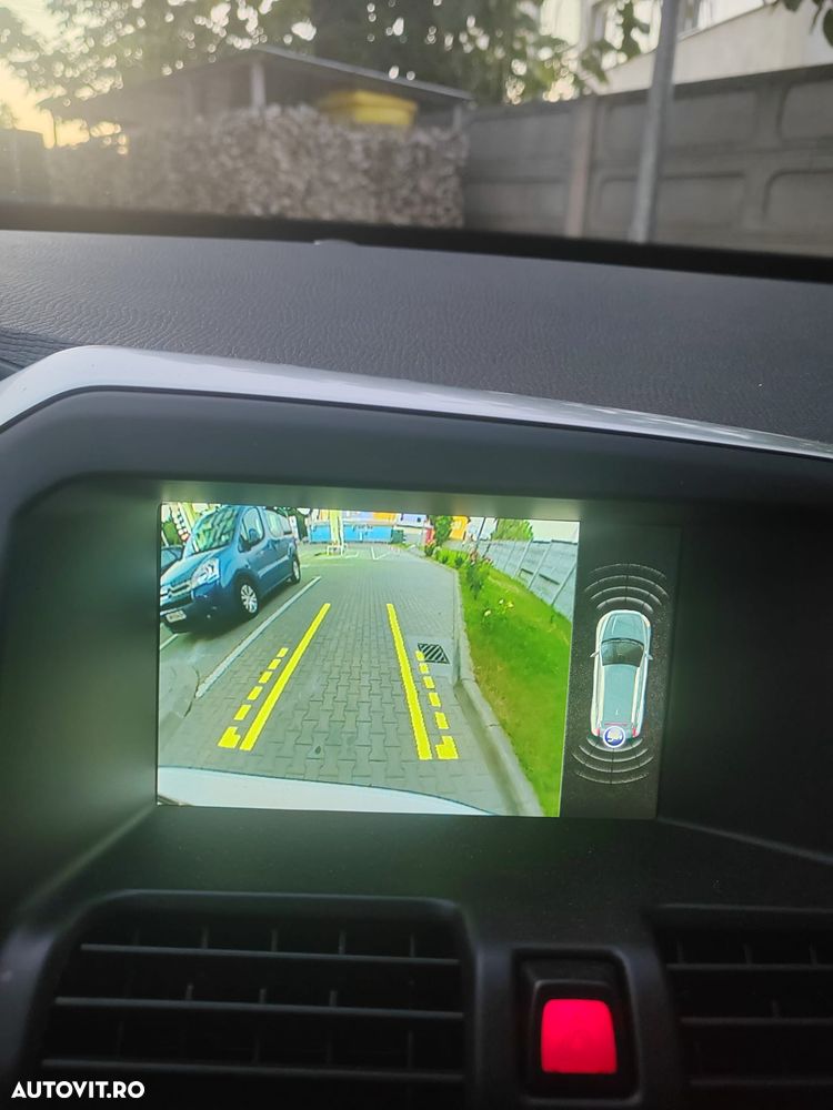 Volvo XC 60 D4 Geartronic Kinetic - 3