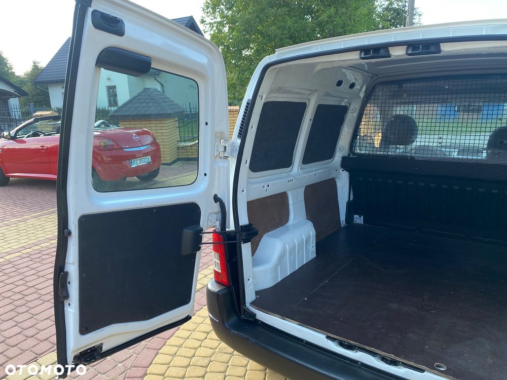 Peugeot PARTNER 1.6HDI NISKI PRZEBIEG 115 zakupiony w salonie w Rzeszowie - 11