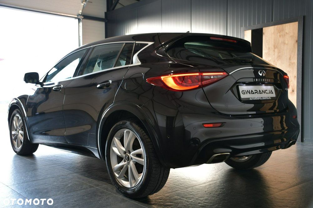 Infiniti Q30 1.6t DCT Premium Tech - 7