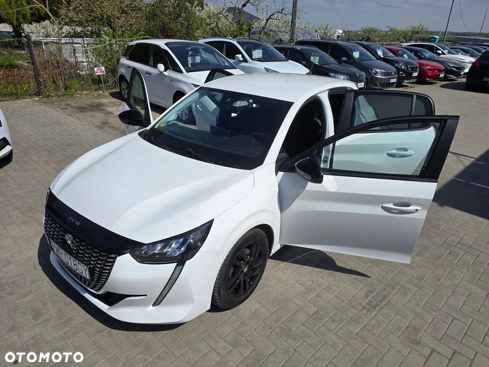 Peugeot 208 - 33
