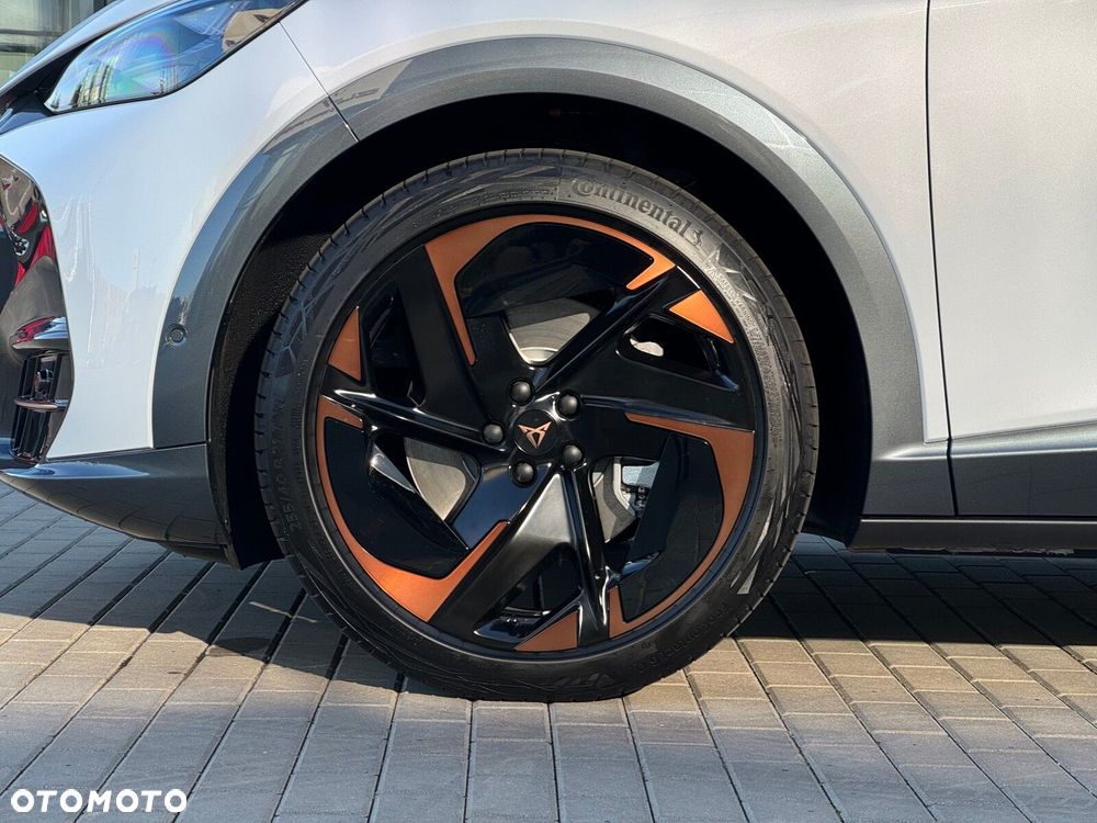 Cupra Tavascan - 11