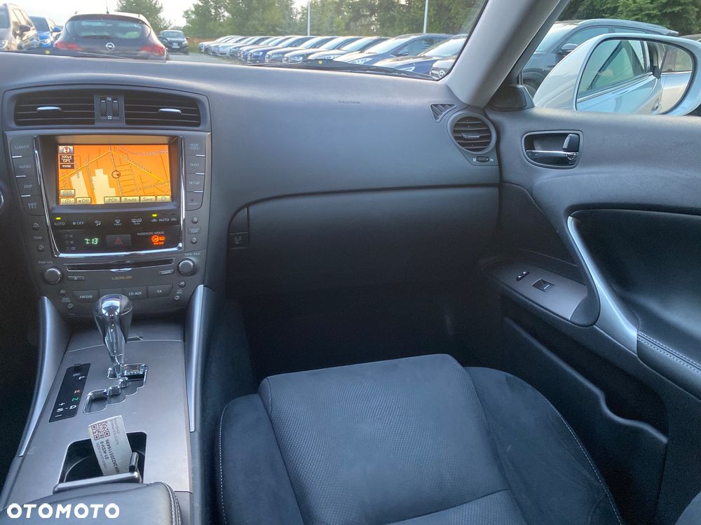Lexus IS 250 F-Sport - 32