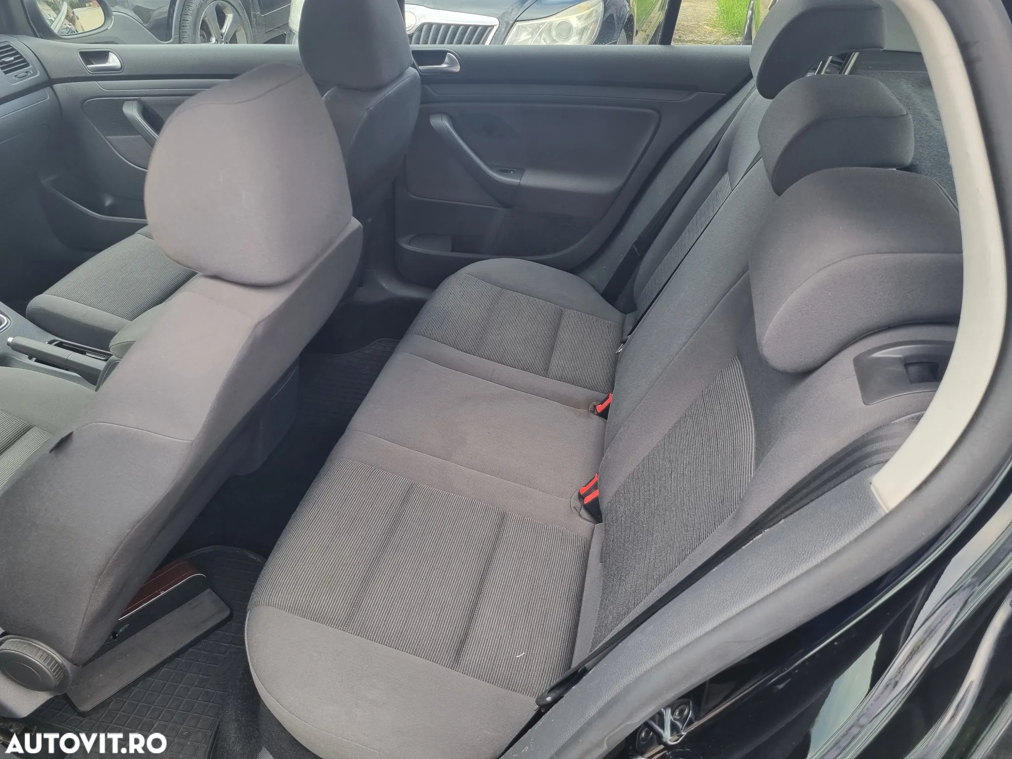 Volkswagen Golf 1.9 TDI DPF Goal - 10