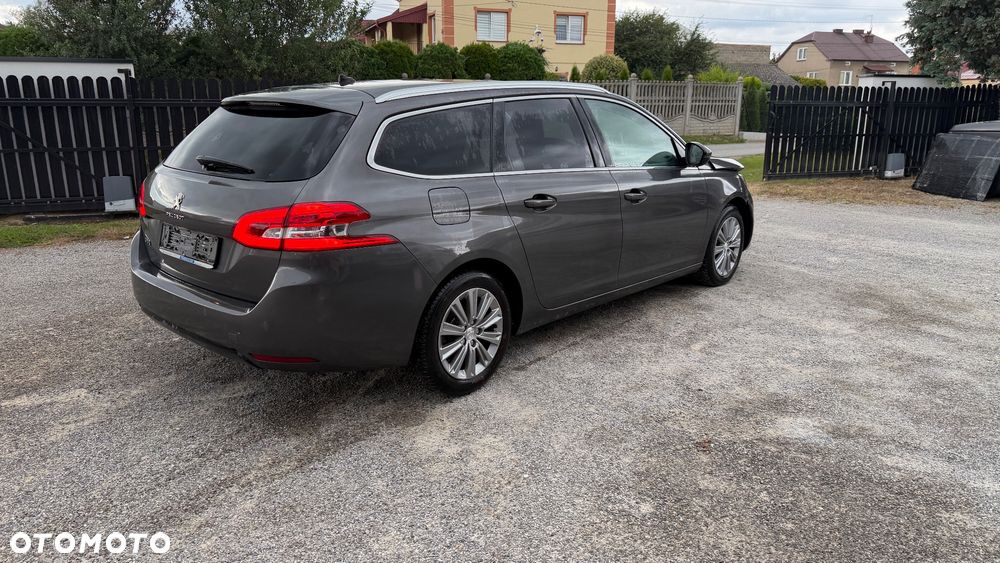 Peugeot 308 BlueHDi 130 EAT8 Stop & Start Allure Pack - 3
