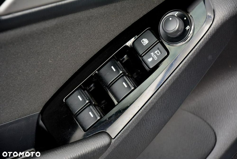 Mazda 3 SKYACTIV-G 120 Center-Line - 24