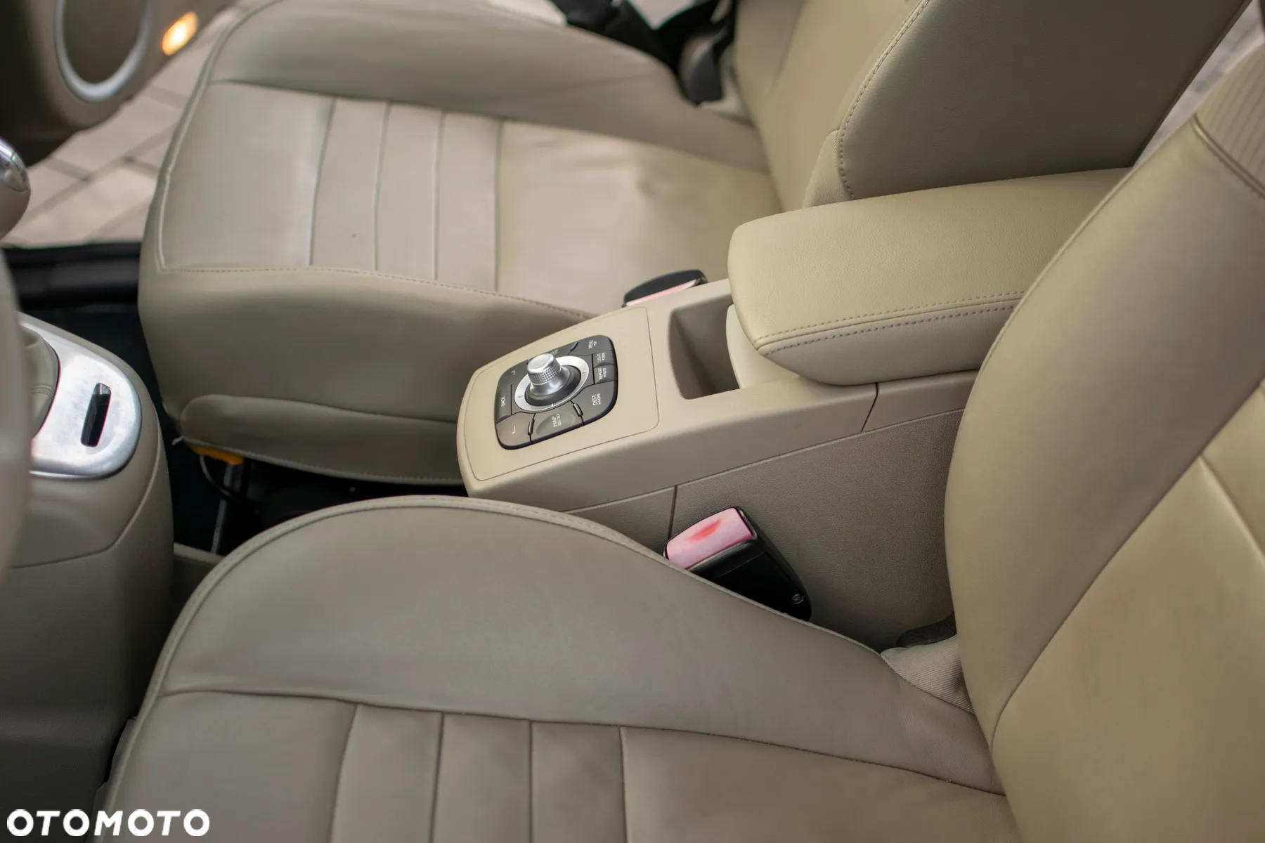Renault Grand Scenic - 37