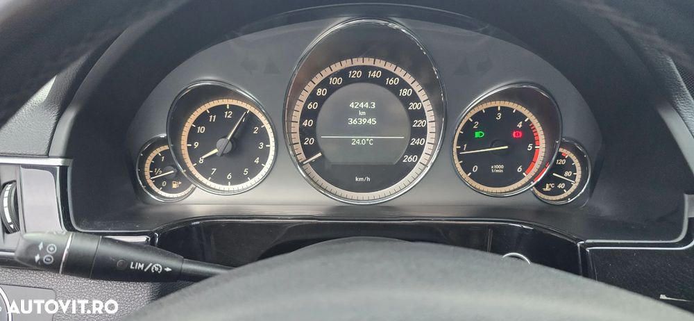 Mercedes-Benz E - 11