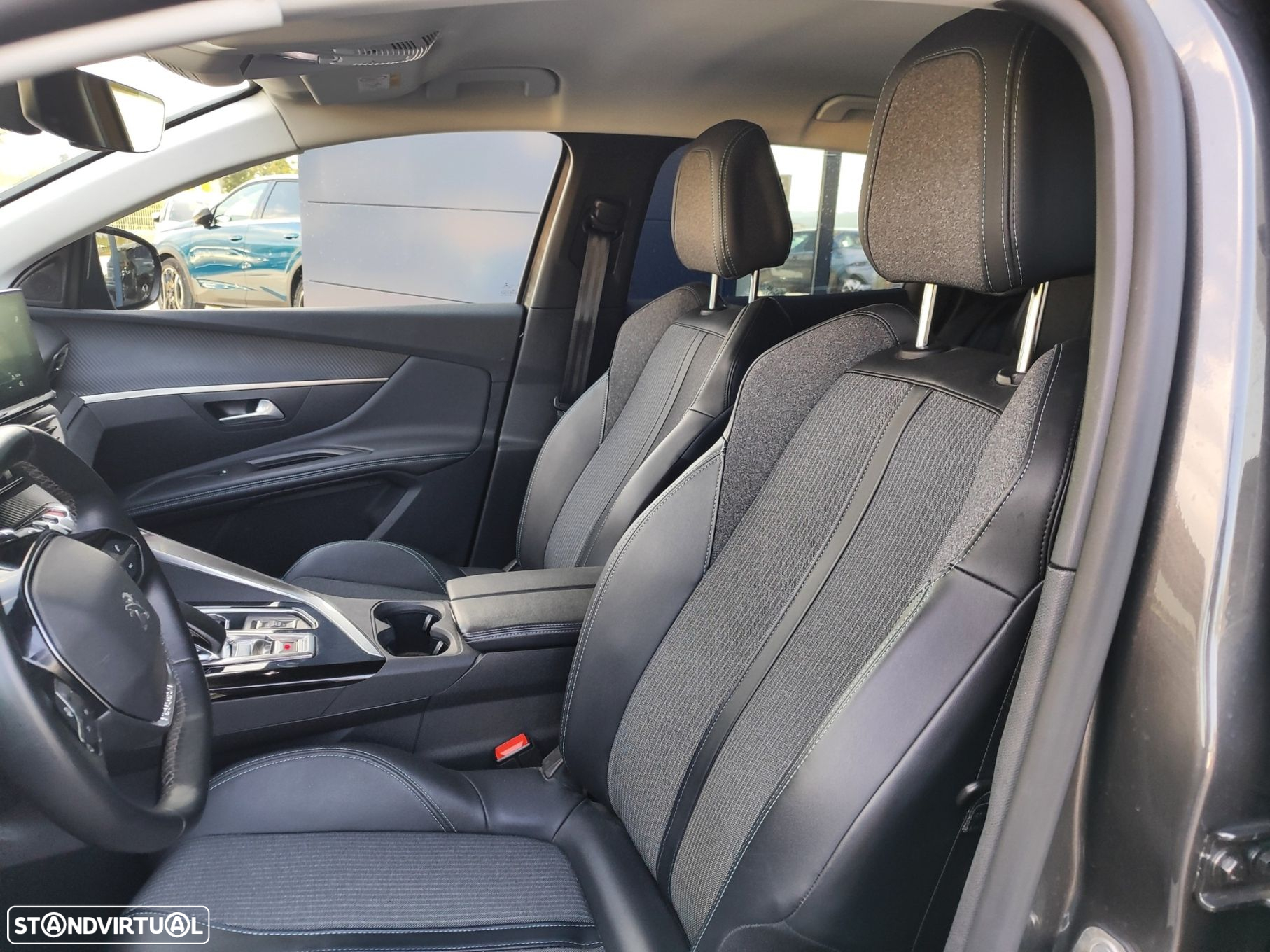 Peugeot 3008 1.6 Hybrid Allure e-EAT8 - 29
